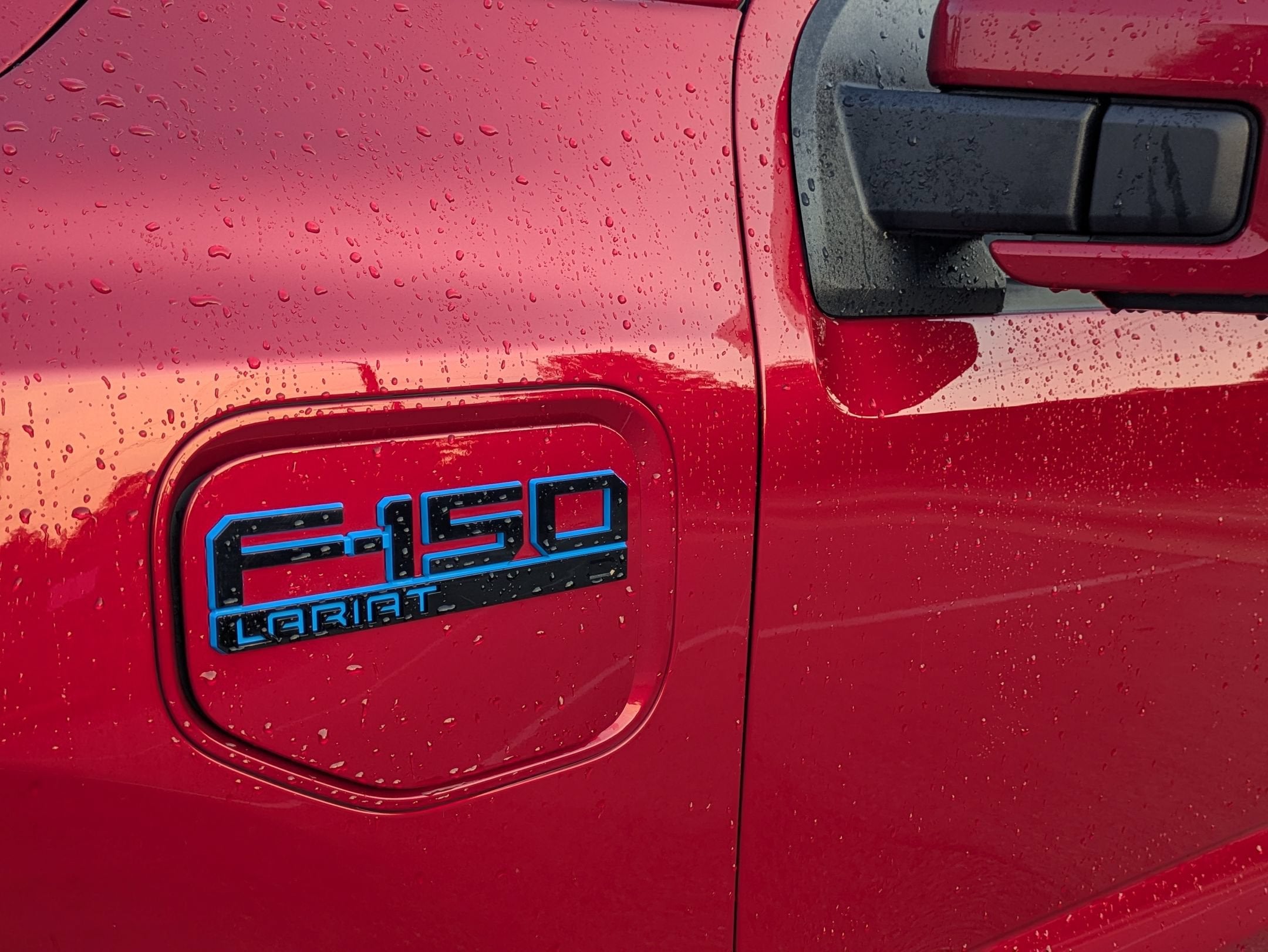 2024 Ford F-150 Lightning LARIAT