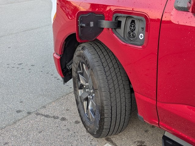 2024 Ford F-150 Lightning LARIAT