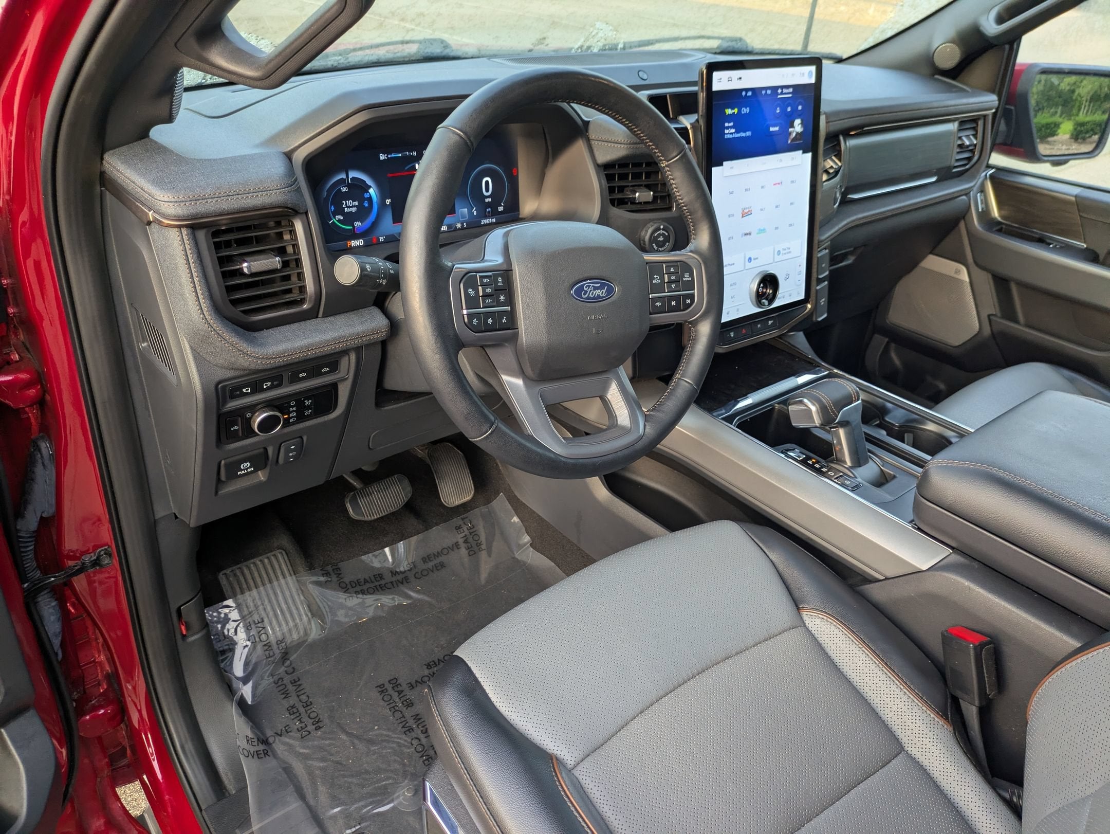 2024 Ford F-150 Lightning LARIAT