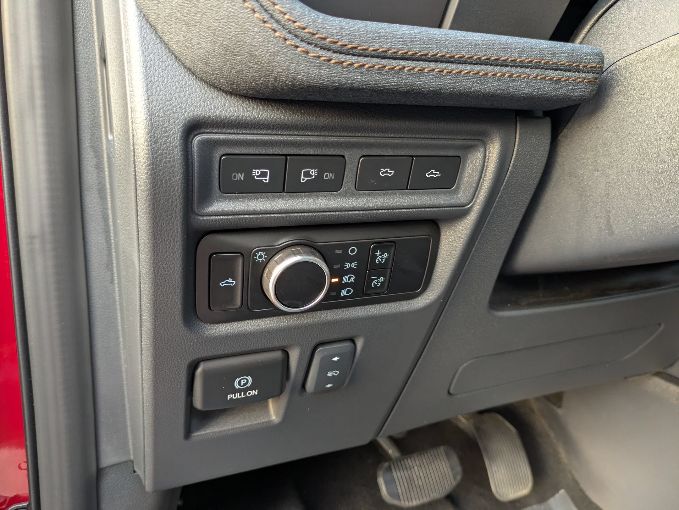 2024 Ford F-150 Lightning LARIAT