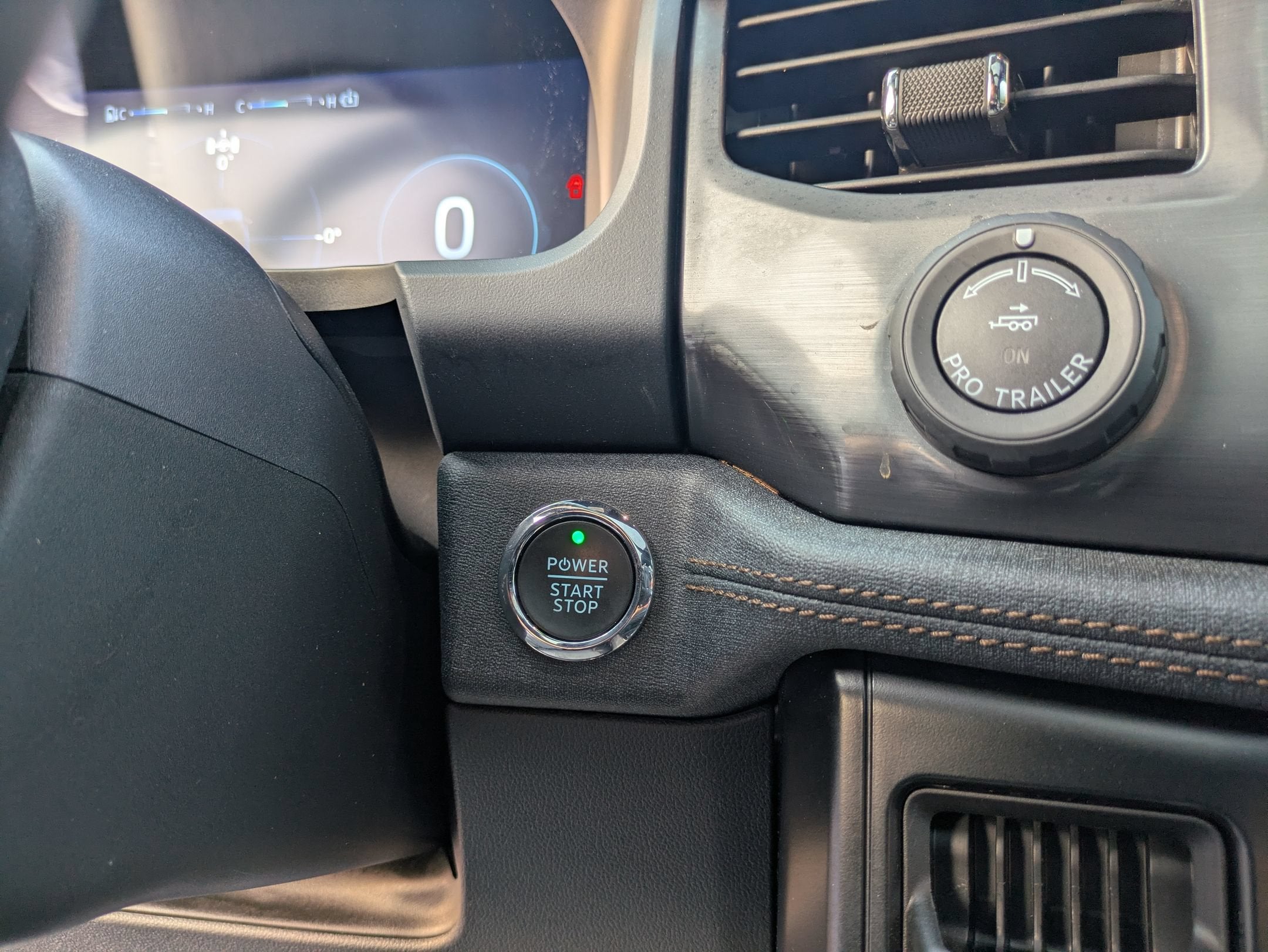 2024 Ford F-150 Lightning LARIAT