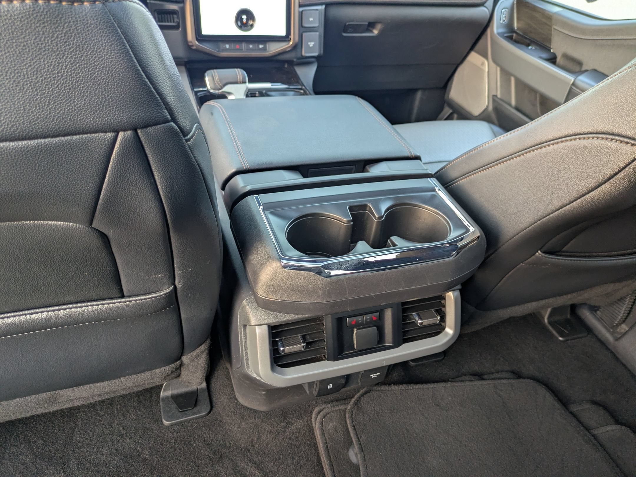2024 Ford F-150 Lightning LARIAT