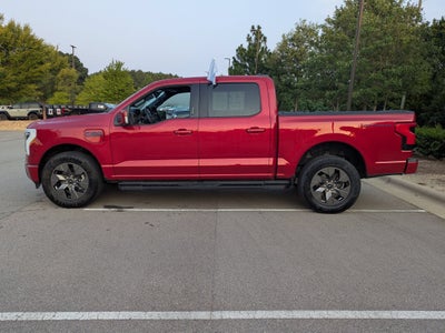2024 Ford F-150 Lightning LARIAT