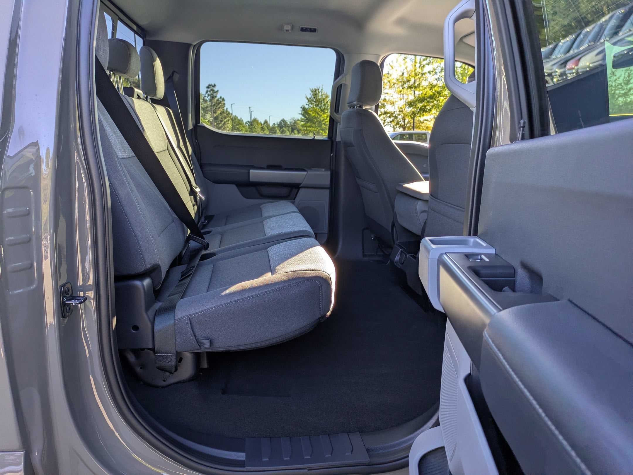 2027 Ford Super Duty F-250 SRW XLT