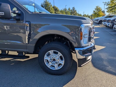 2027 Ford Super Duty F-250 SRW XLT