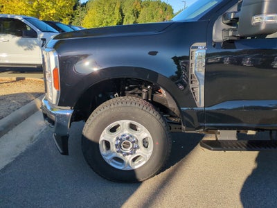 2027 Ford Super Duty F-250 SRW XLT