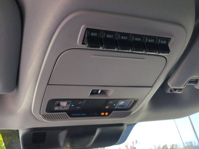2027 Ford Super Duty F-250 SRW XLT