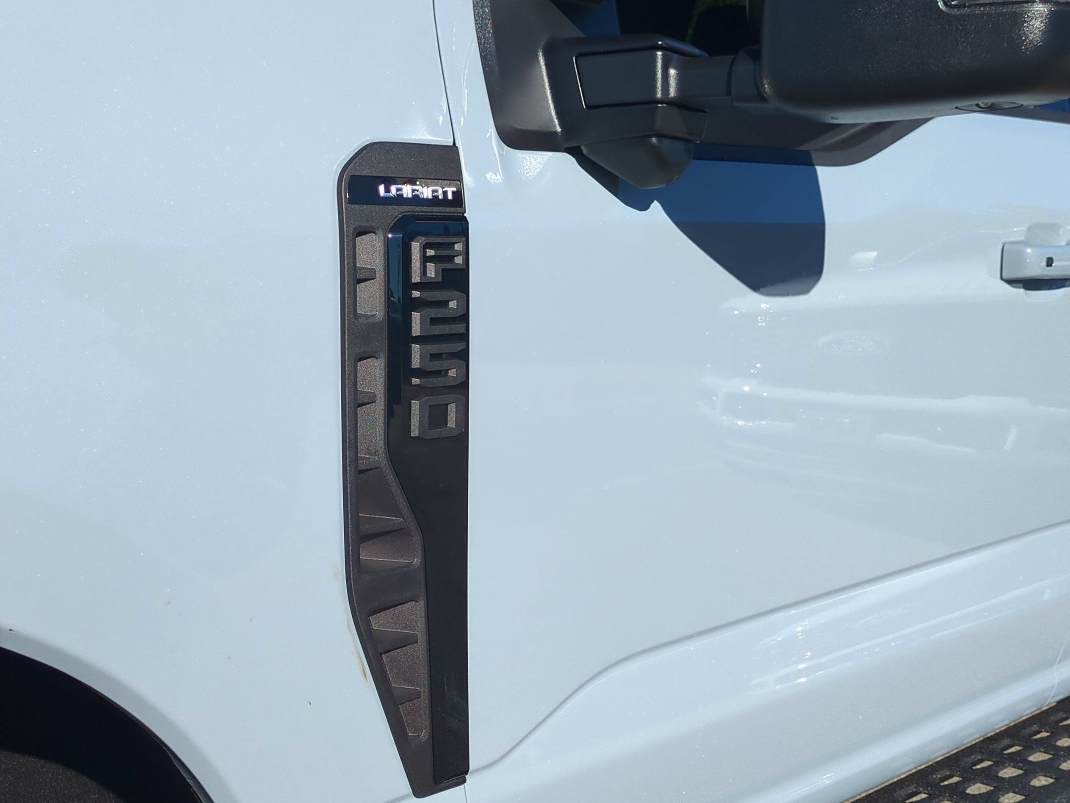 2027 Ford Super Duty F-250 SRW LARIAT