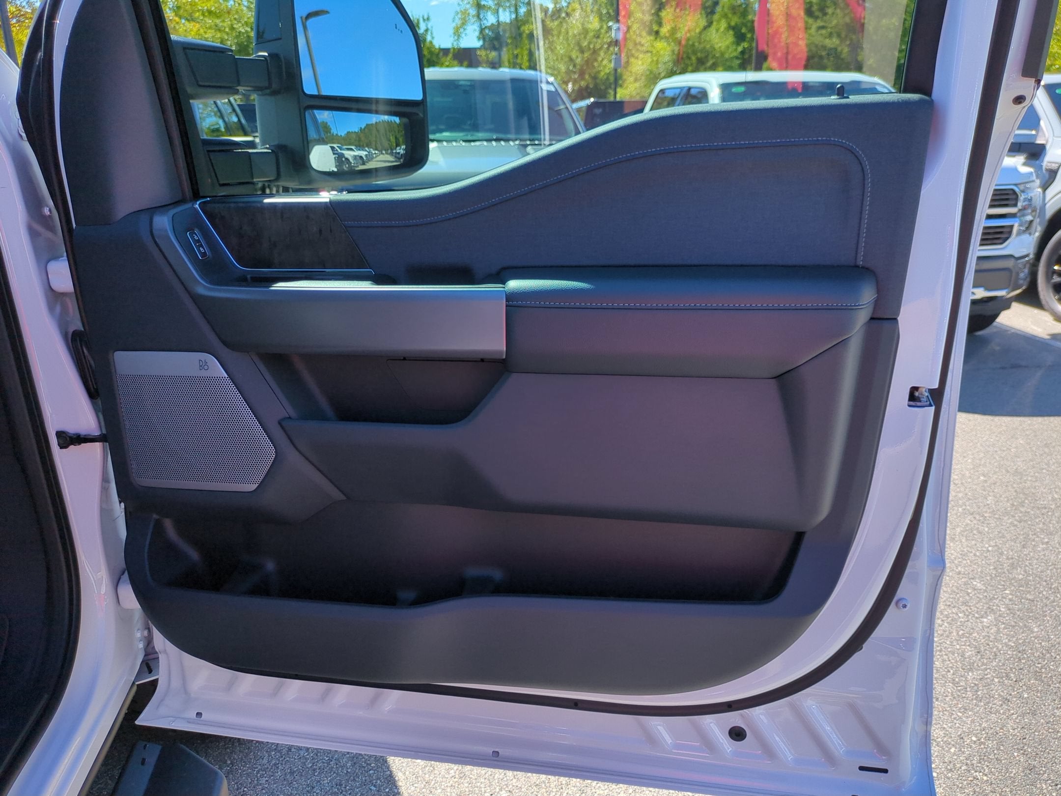 2027 Ford Super Duty F-250 SRW LARIAT