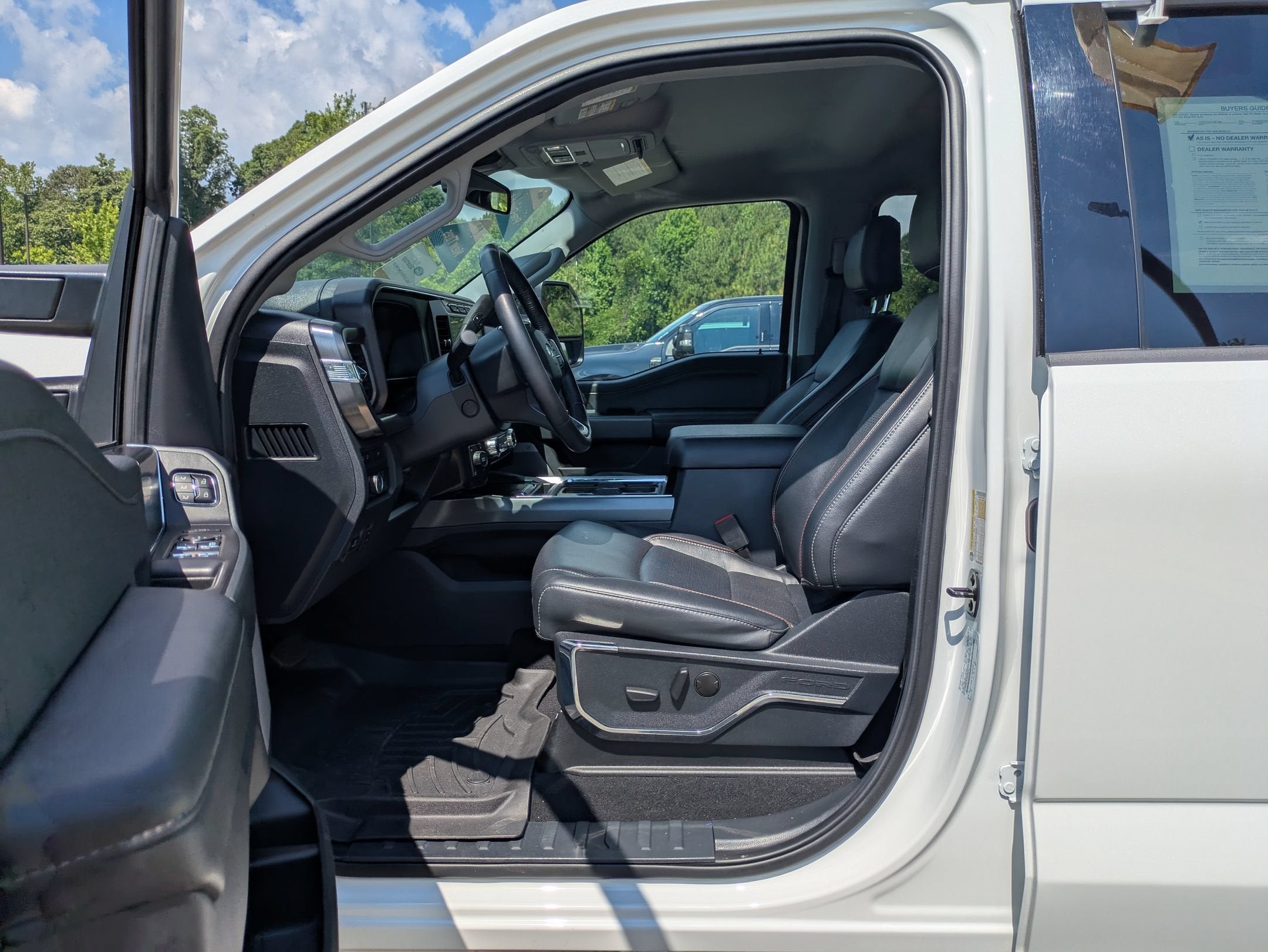 2023 Ford Super Duty F-250 SRW LARIAT