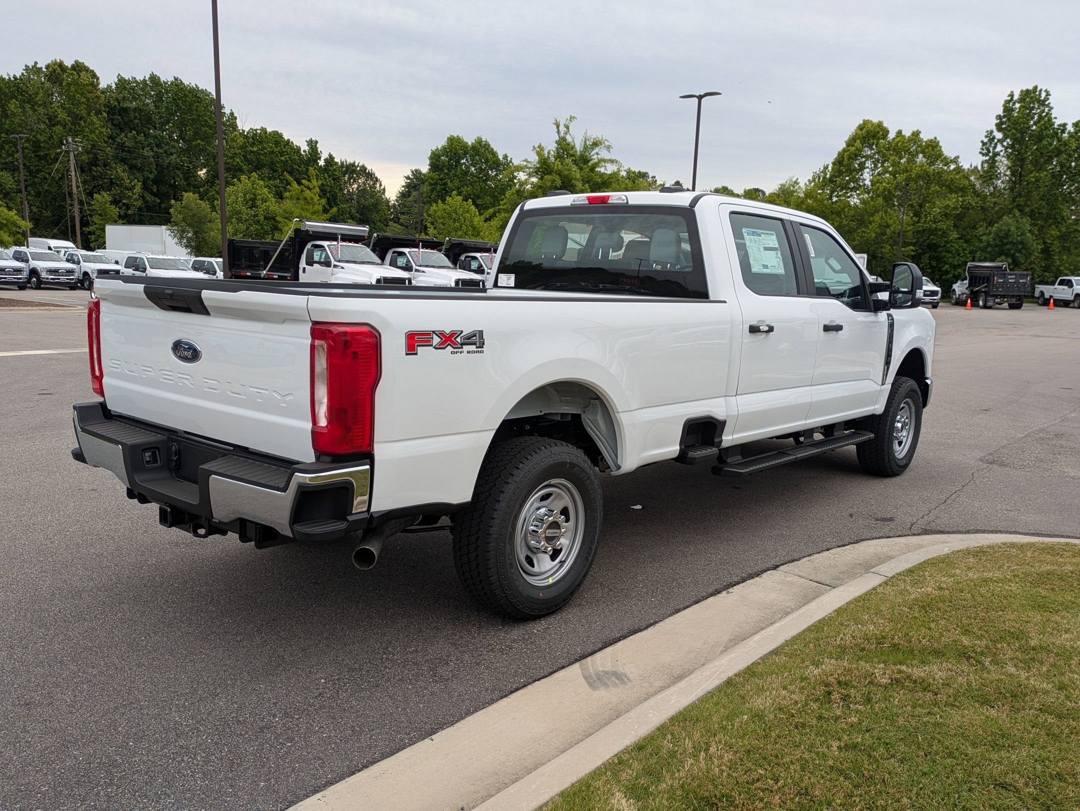 2026 Ford Super Duty F-350 SRW XL