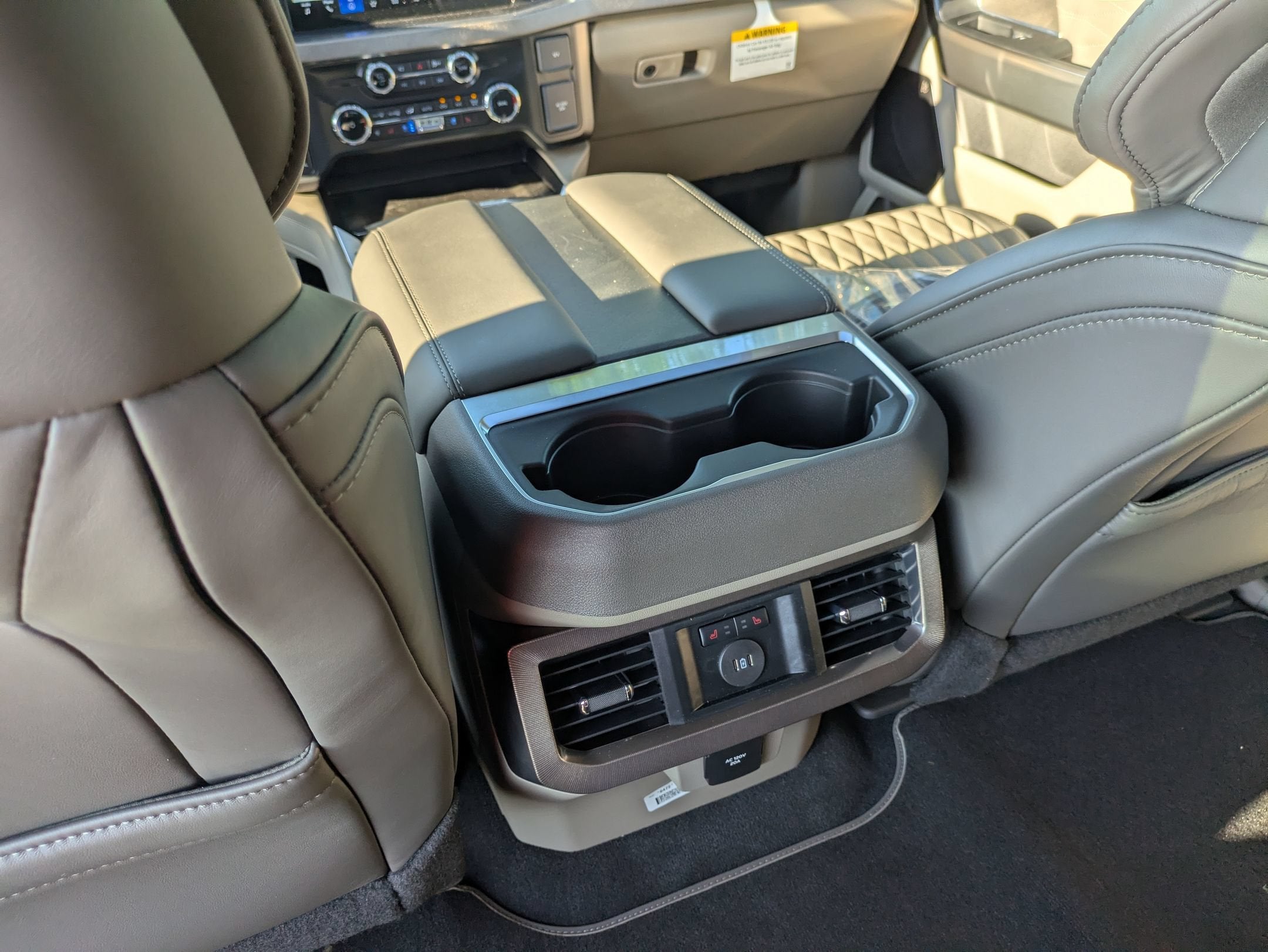 2026 Ford Super Duty F-350 SRW Platinum