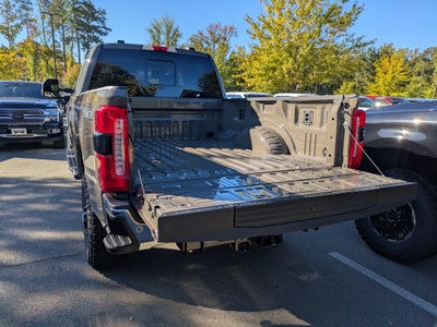 2027 Ford Super Duty F-350 SRW XLT