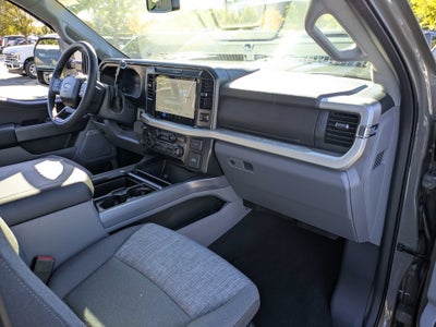 2027 Ford Super Duty F-350 SRW XLT