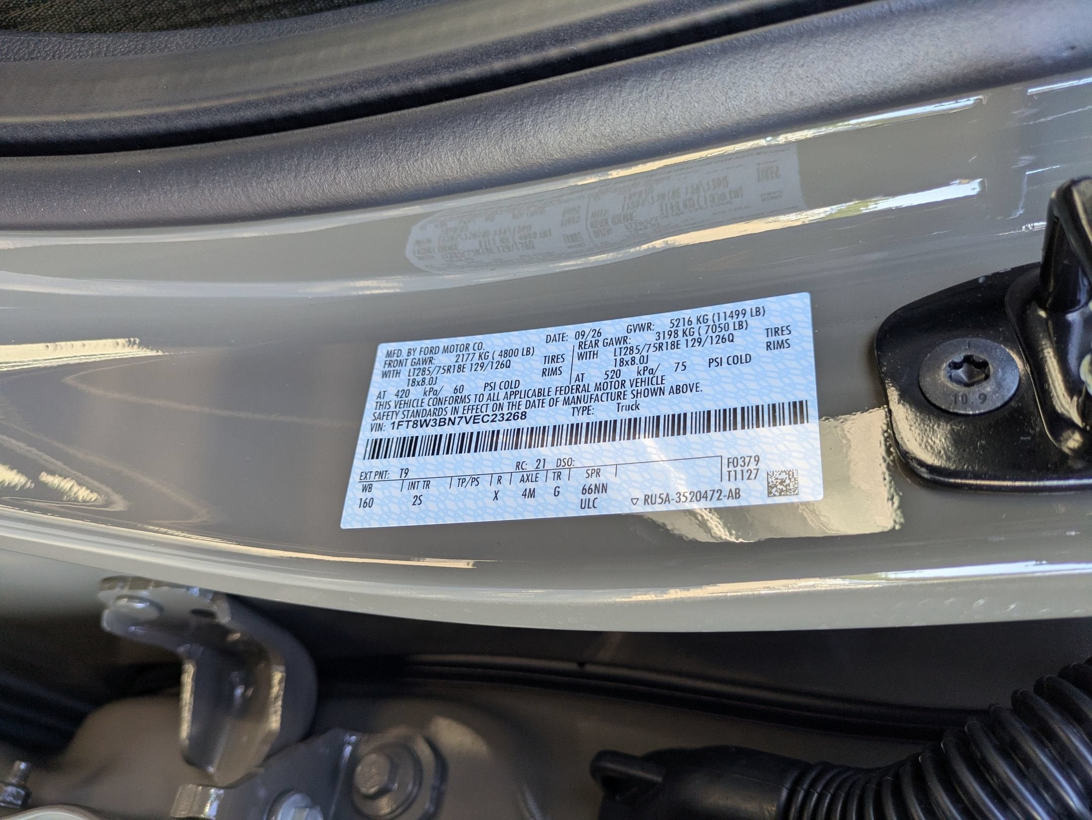 2027 Ford Super Duty F-350 SRW XLT