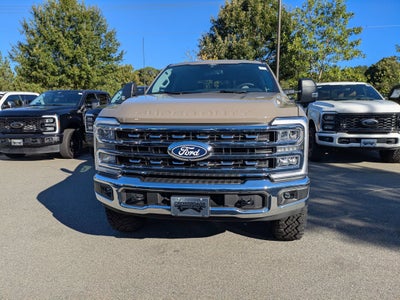 2027 Ford Super Duty F-350 SRW XLT
