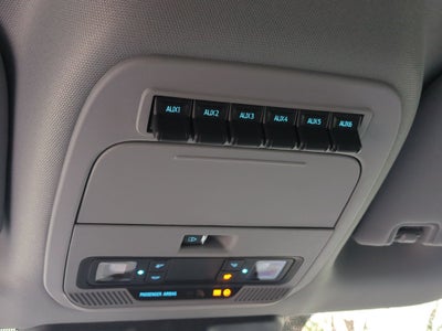 2027 Ford Super Duty F-350 SRW XLT