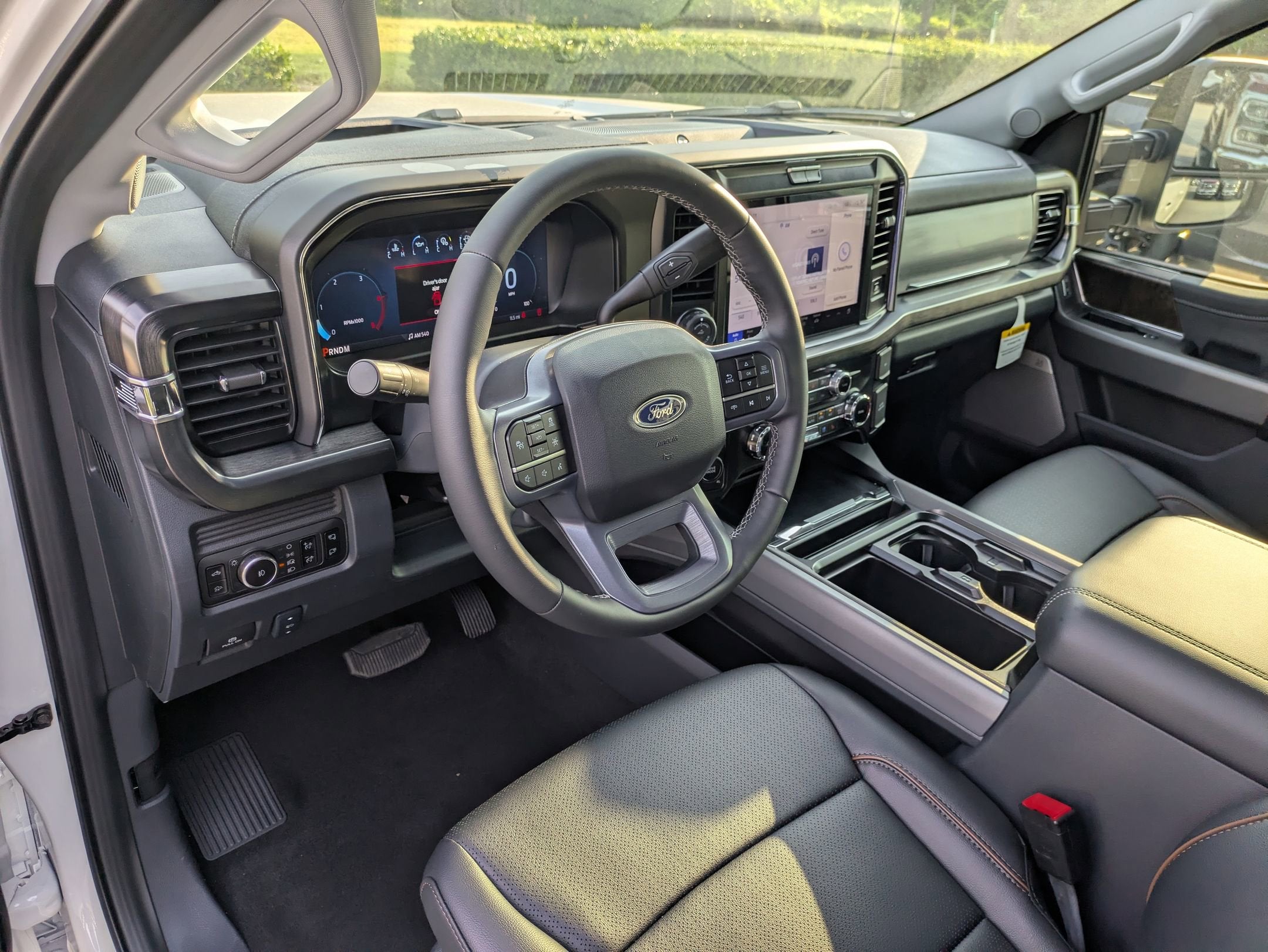 2026 Ford Super Duty F-350 SRW LARIAT