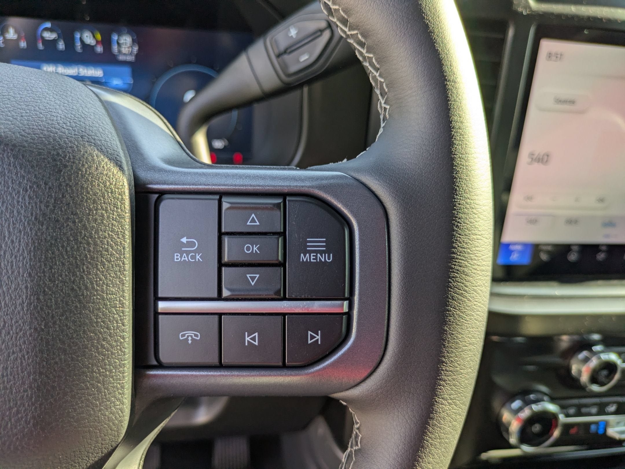 2026 Ford Super Duty F-350 SRW LARIAT