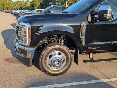 2026 Ford Super Duty F-350 DRW LARIAT