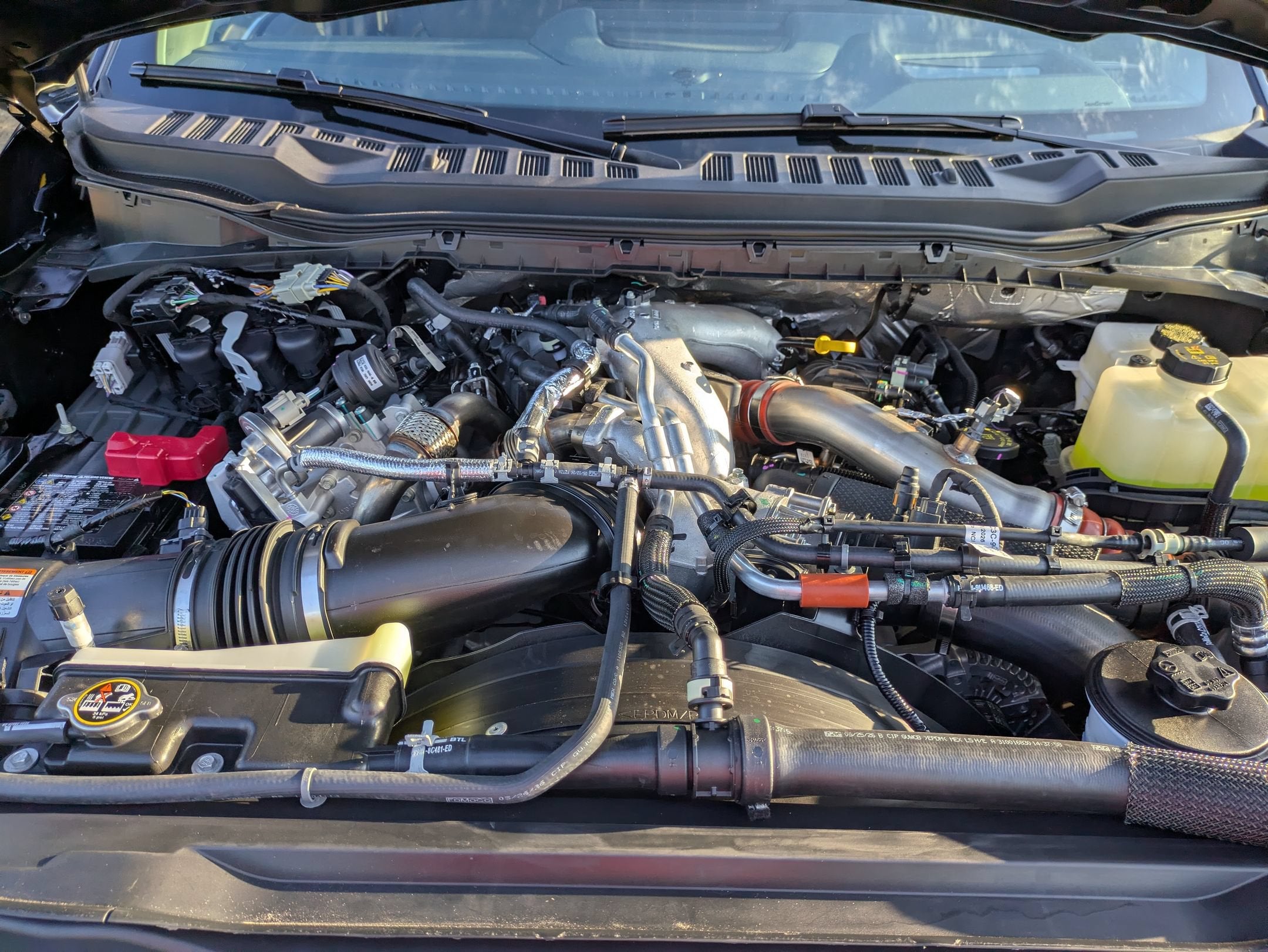 2026 Ford Super Duty F-350 DRW LARIAT
