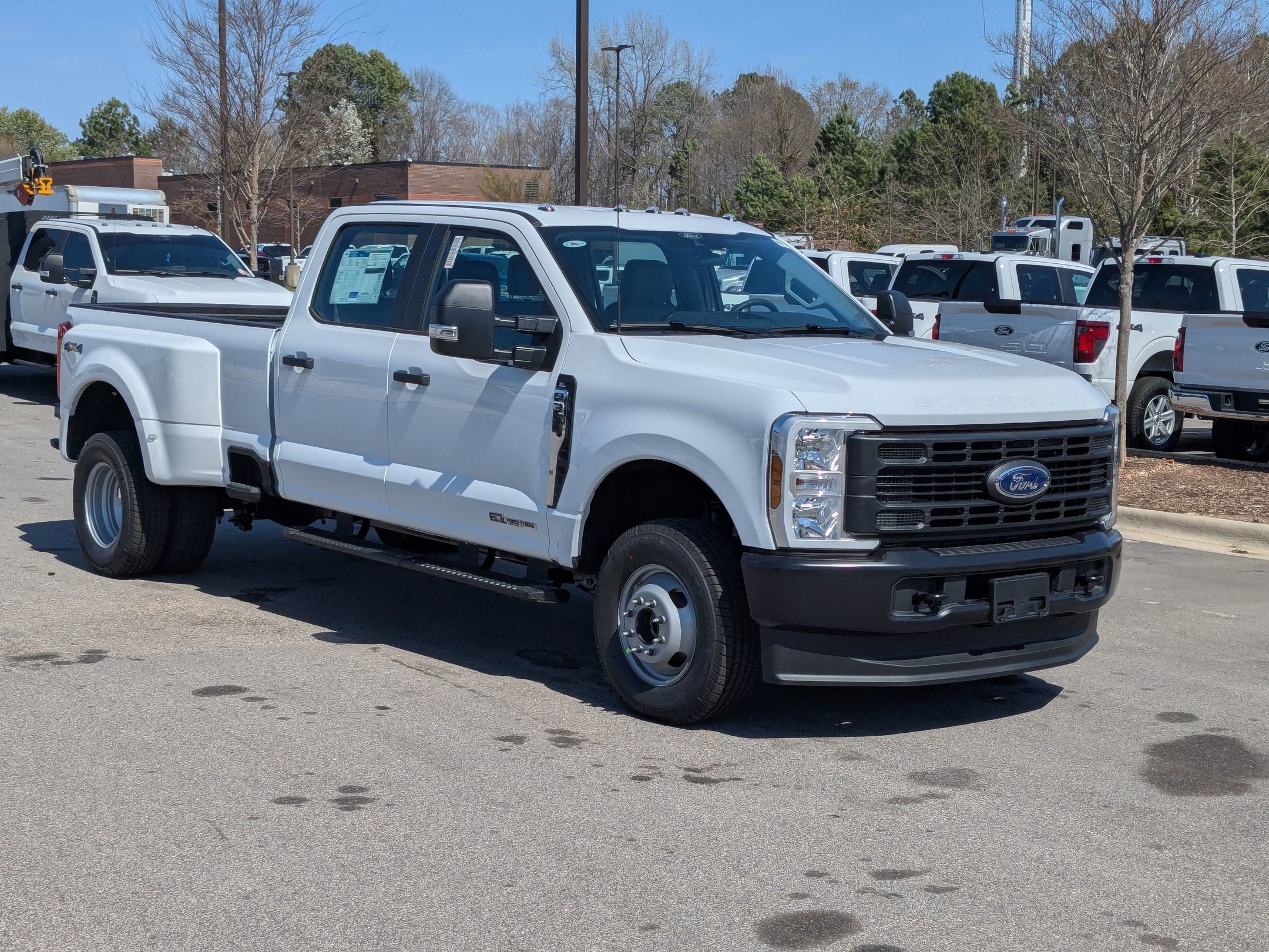 2026 Ford Super Duty F-350 DRW XL