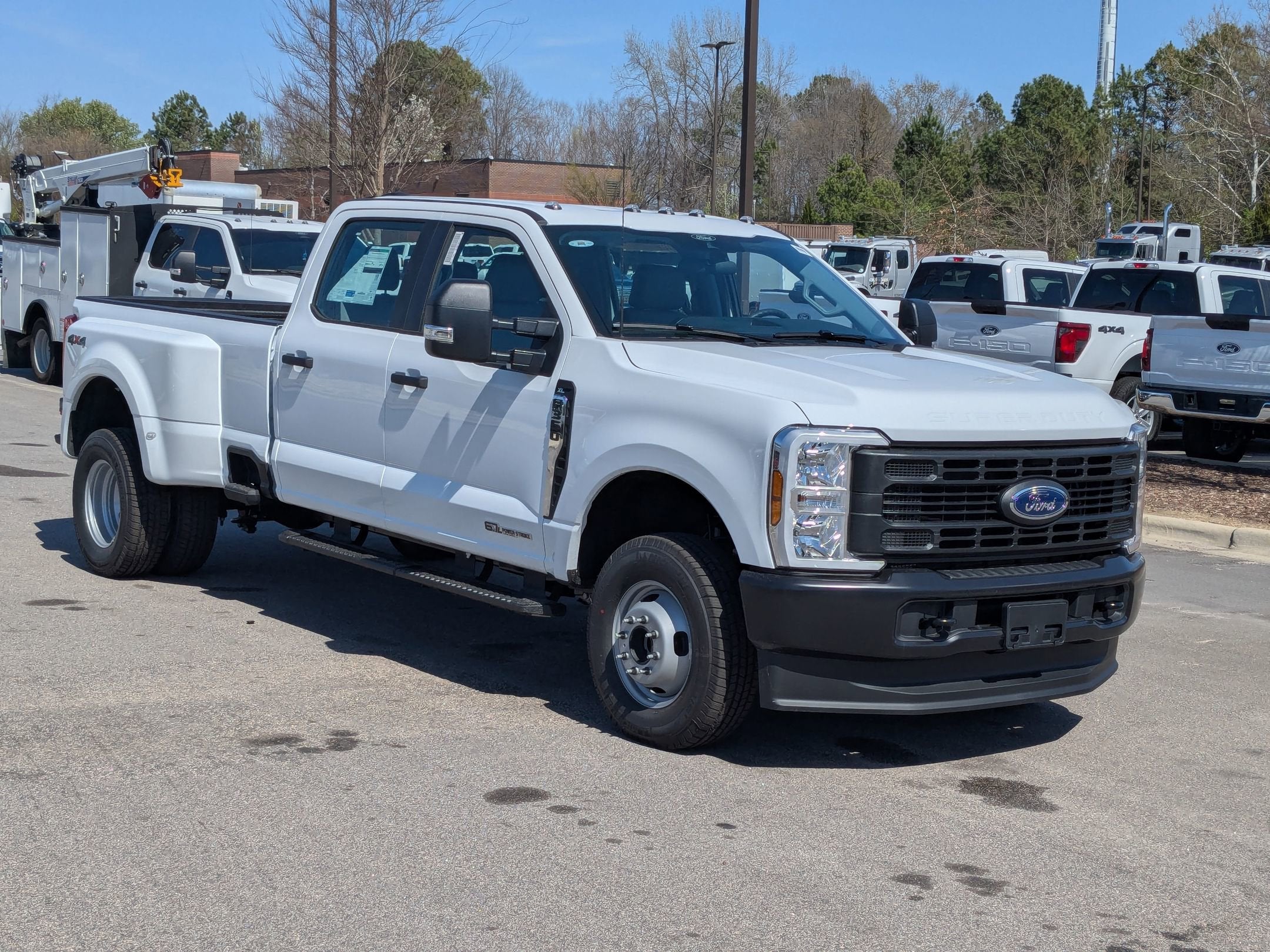 2026 Ford Super Duty F-350 DRW XL