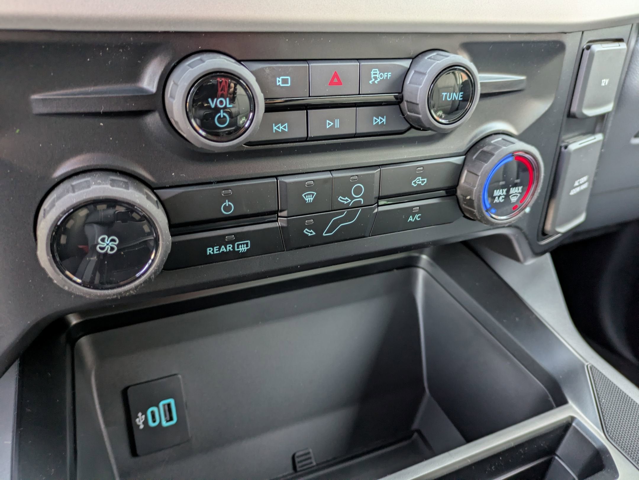 2026 Ford Super Duty F-450 DRW XLT