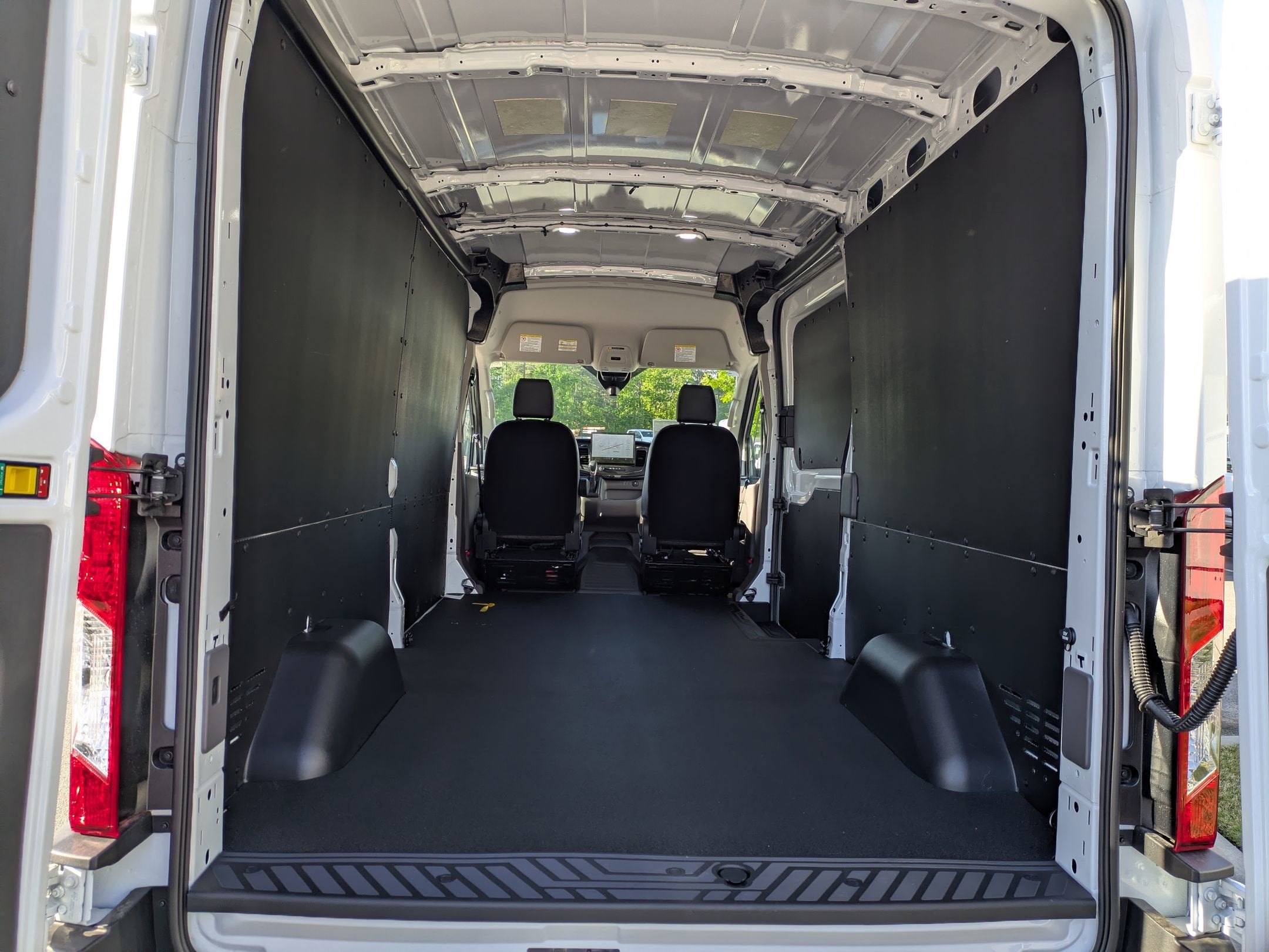 2026 Ford Transit Cargo Van Base