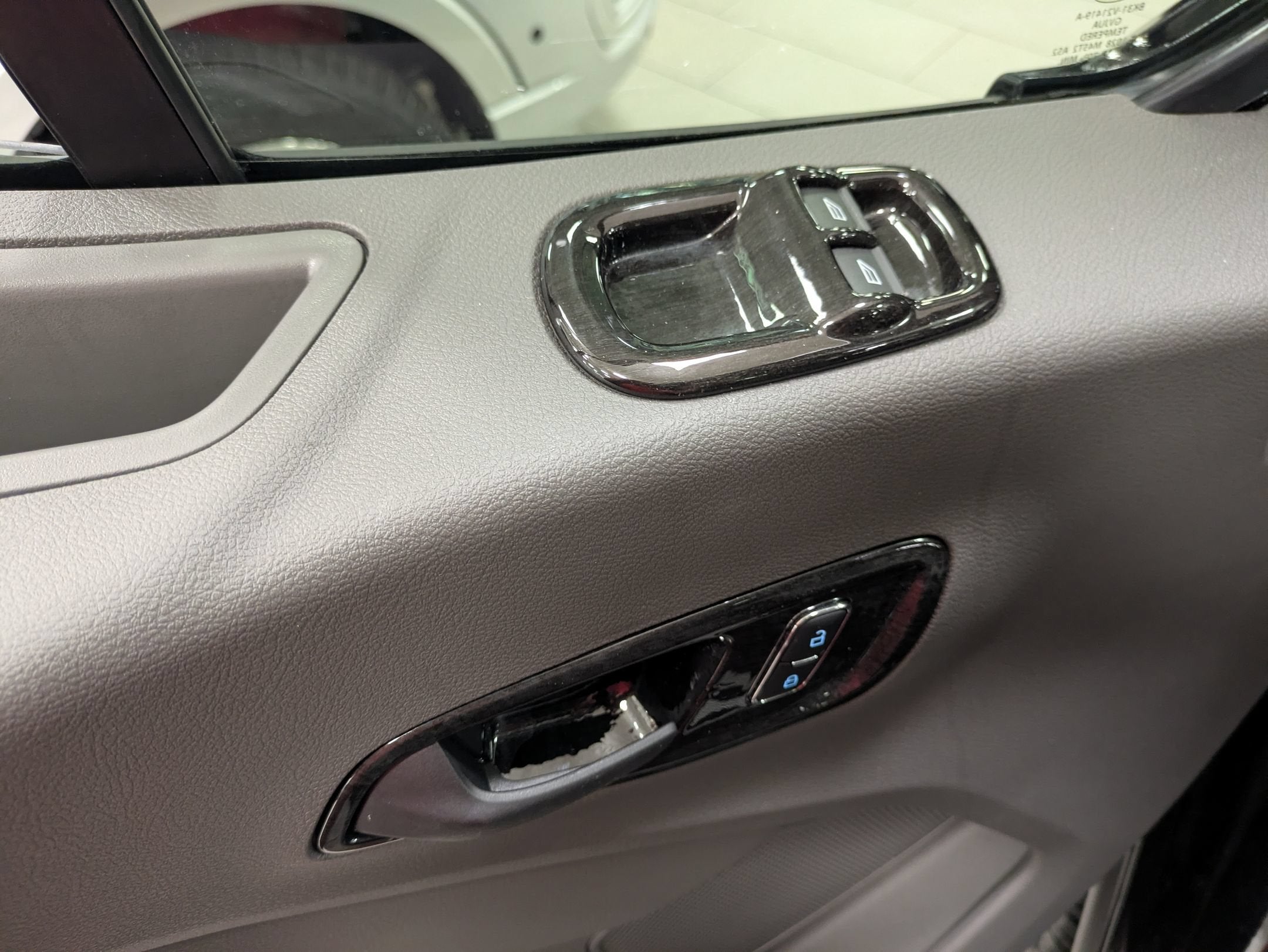 2026 Ford Transit Explorer Conversion 9 Passenger T-250 148" Med Rf 9150 GVWR AWD