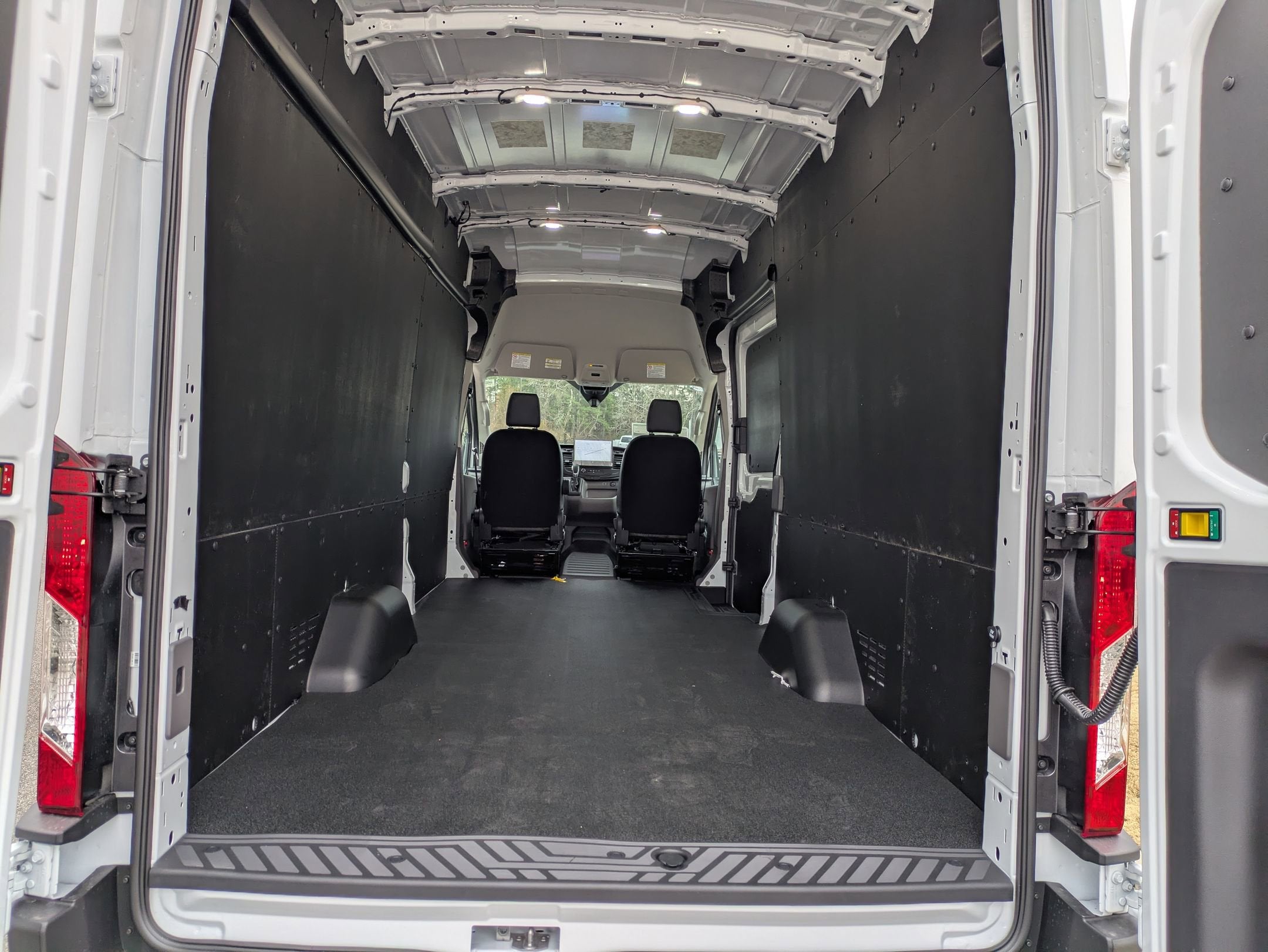 2026 Ford Transit Cargo Van Base