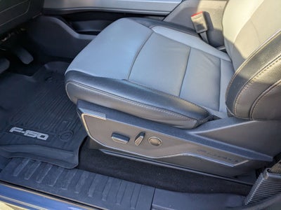 2023 Ford F-150 Lightning LARIAT