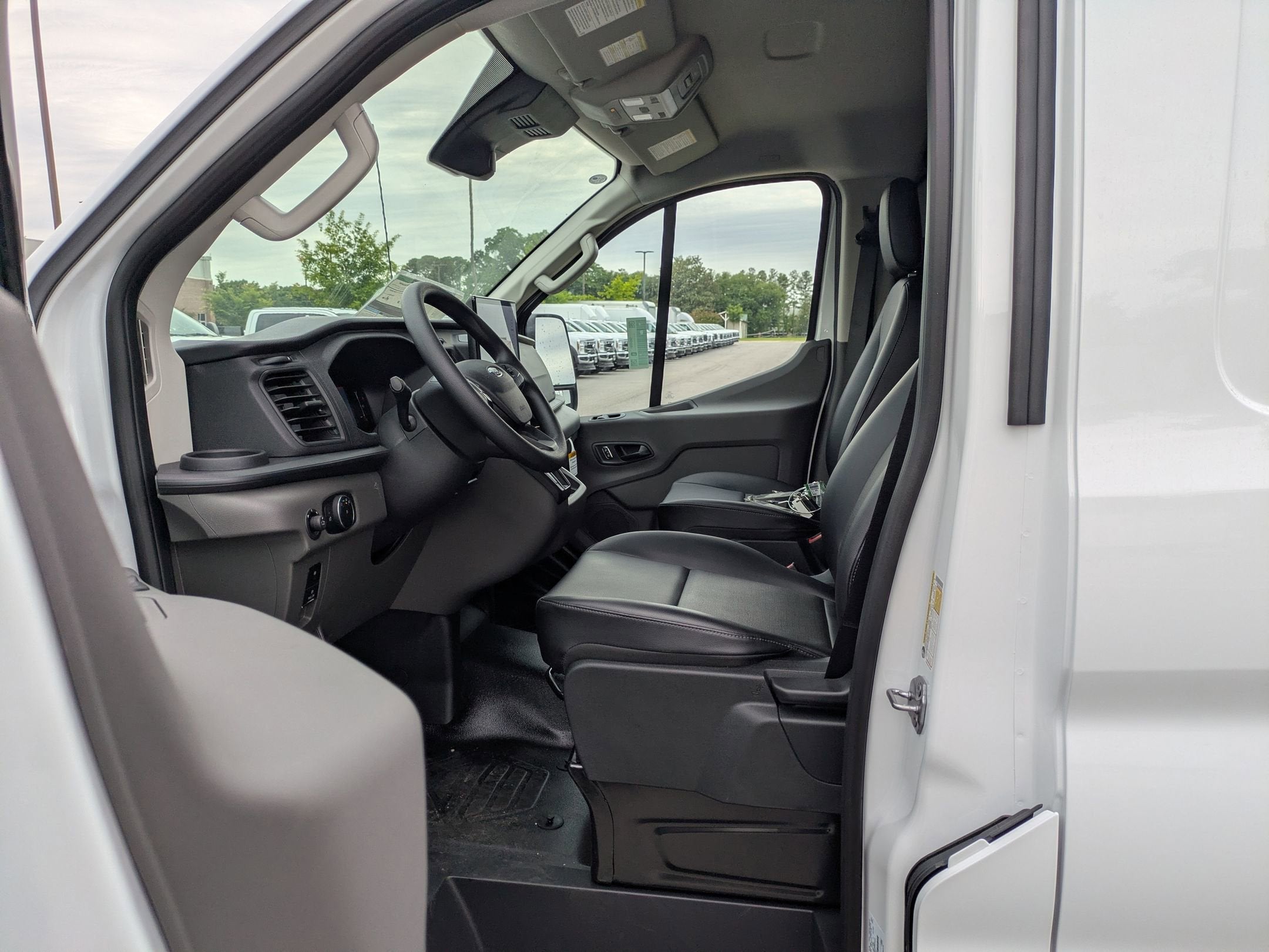 2026 Ford Transit Cargo Van Base