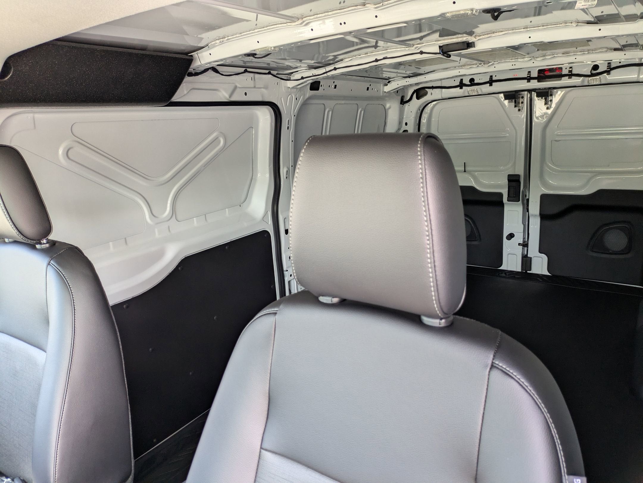 2026 Ford Transit Cargo Van Base