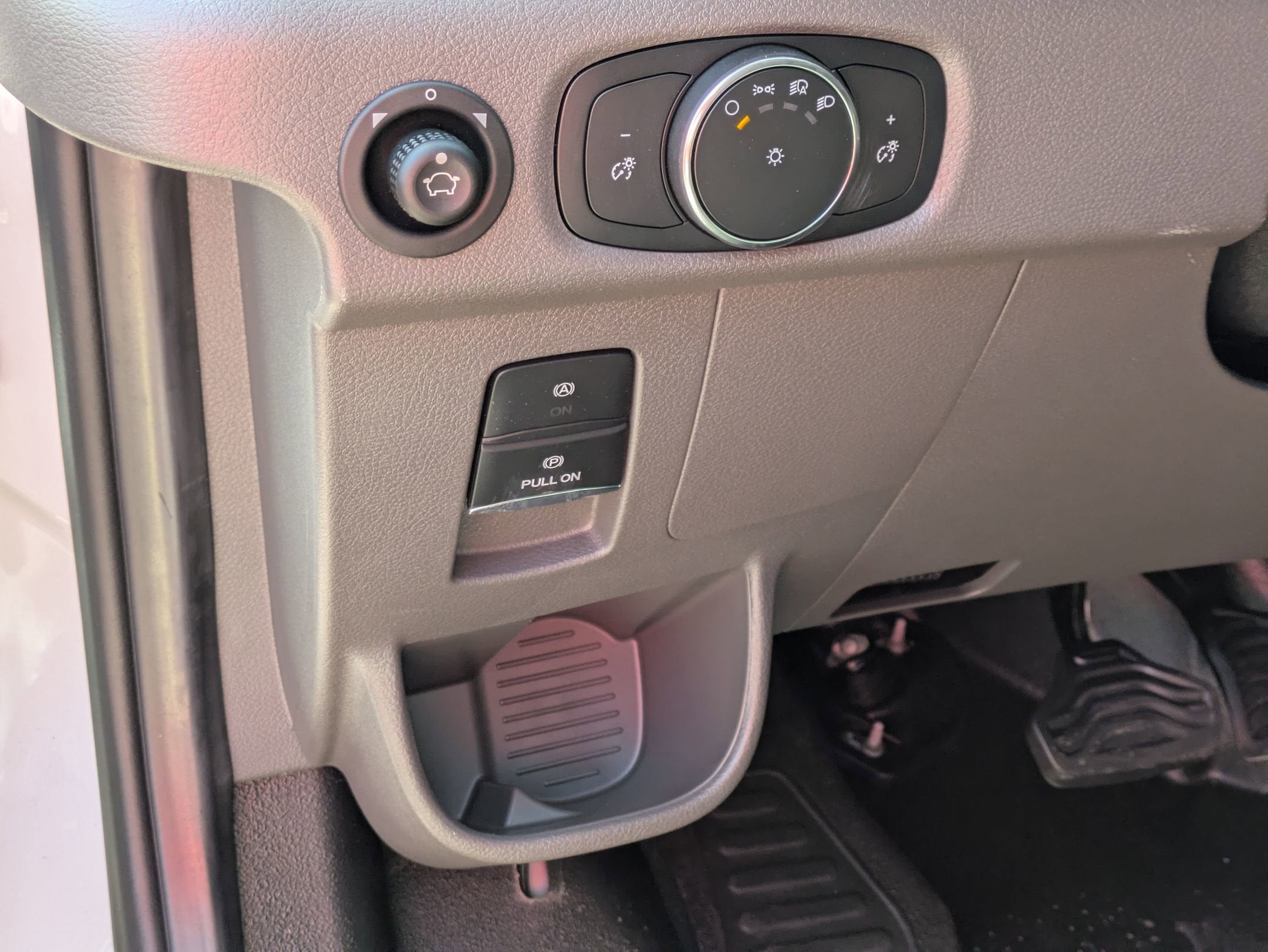 2026 Ford Transit Cargo Van Base