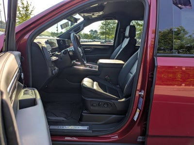 2025 Chevrolet Suburban RST