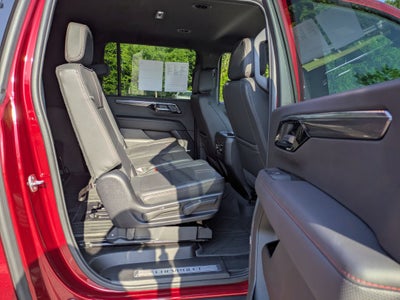 2025 Chevrolet Suburban RST