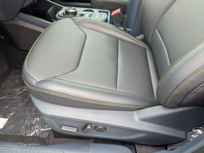 2025 Ford Maverick Lobo Standard