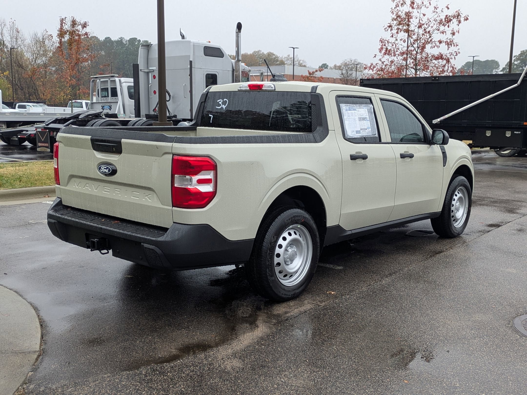 2025 Ford Maverick XL