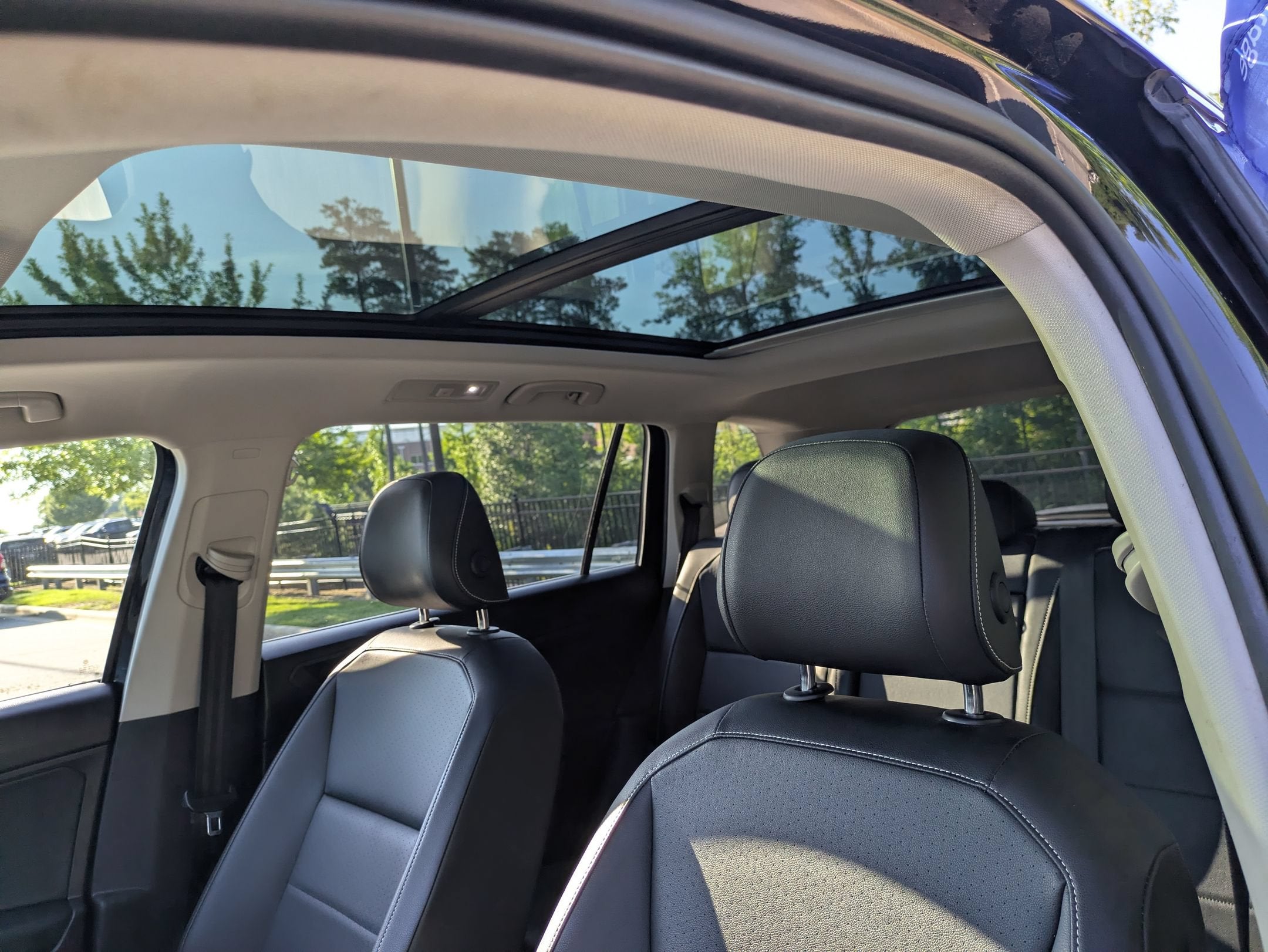 2021 Volkswagen Tiguan SE R-Line Black