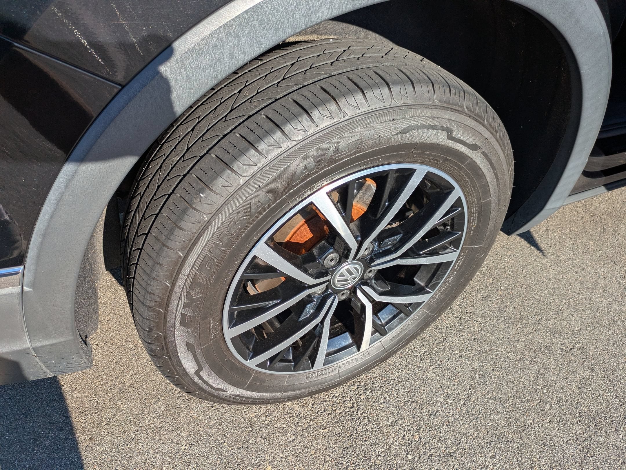 2021 Volkswagen Tiguan SE R-Line Black