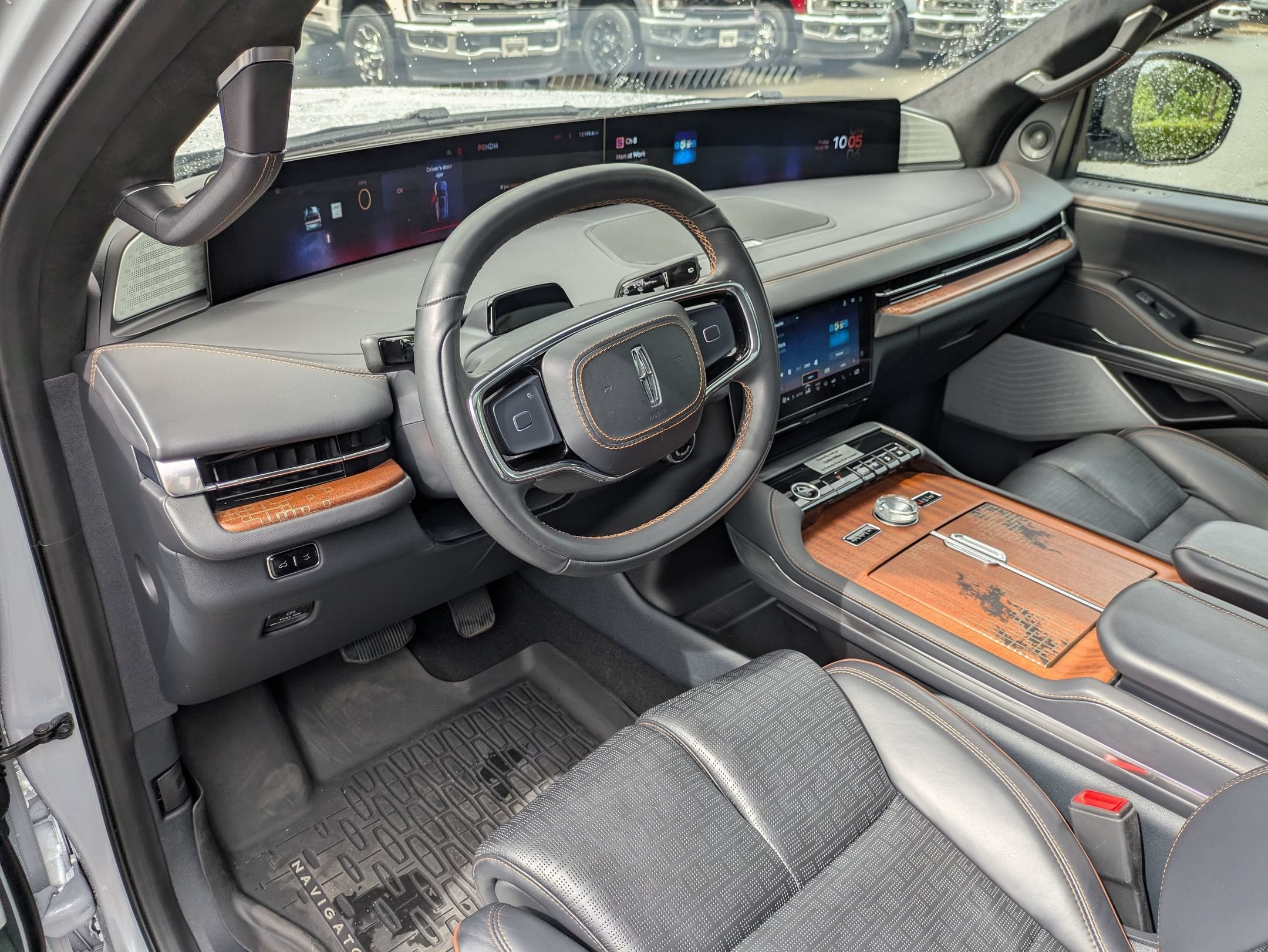2025 Lincoln Navigator L Black Label