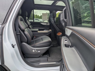 2025 Lincoln Navigator L Black Label
