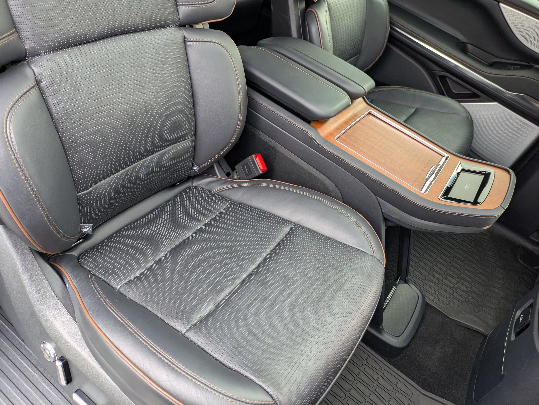 2025 Lincoln Navigator L Black Label