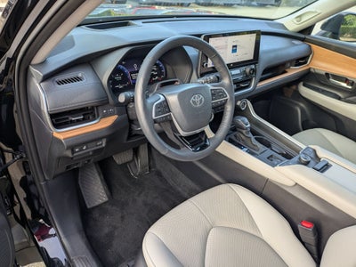 2025 Toyota Grand Highlander Platinum
