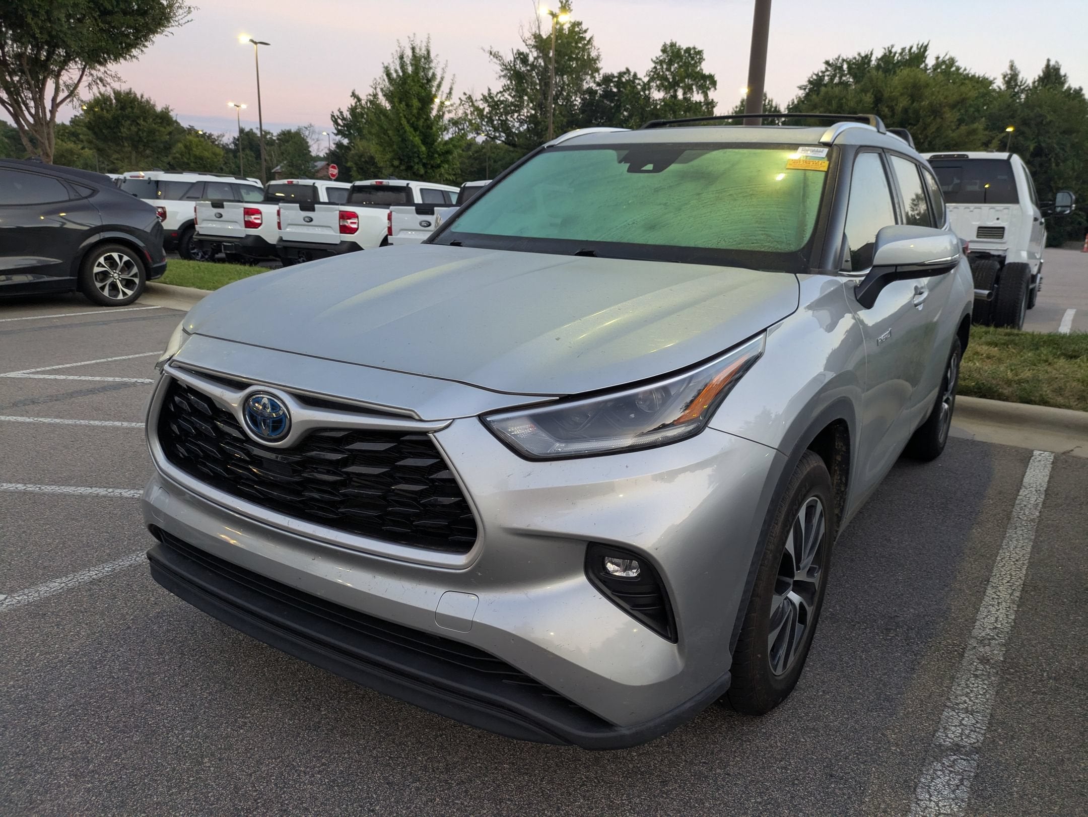 2021 Toyota Highlander Hybrid XLE