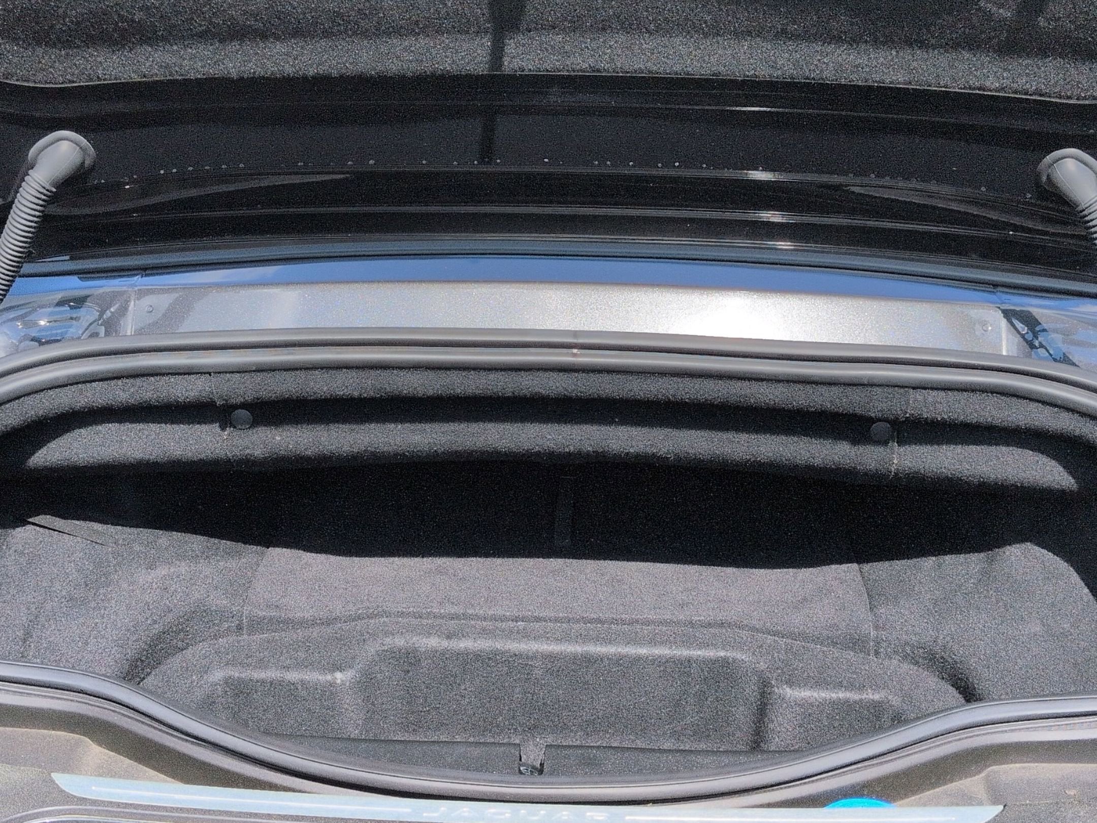 2024 Jaguar F-TYPE R-Dynamic