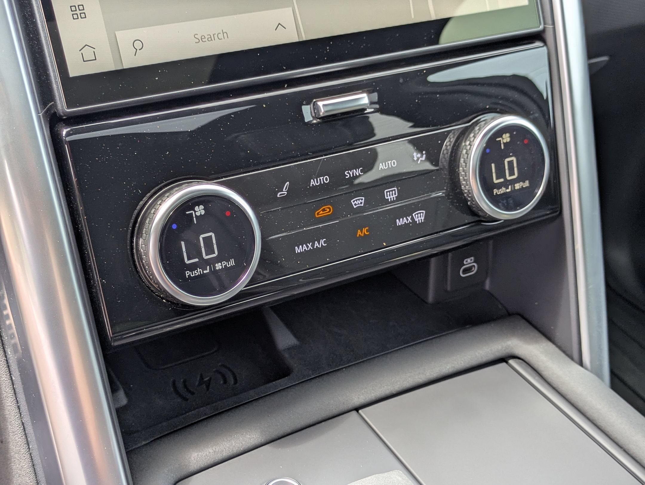2023 Land Rover Discovery Metropolitan Edition
