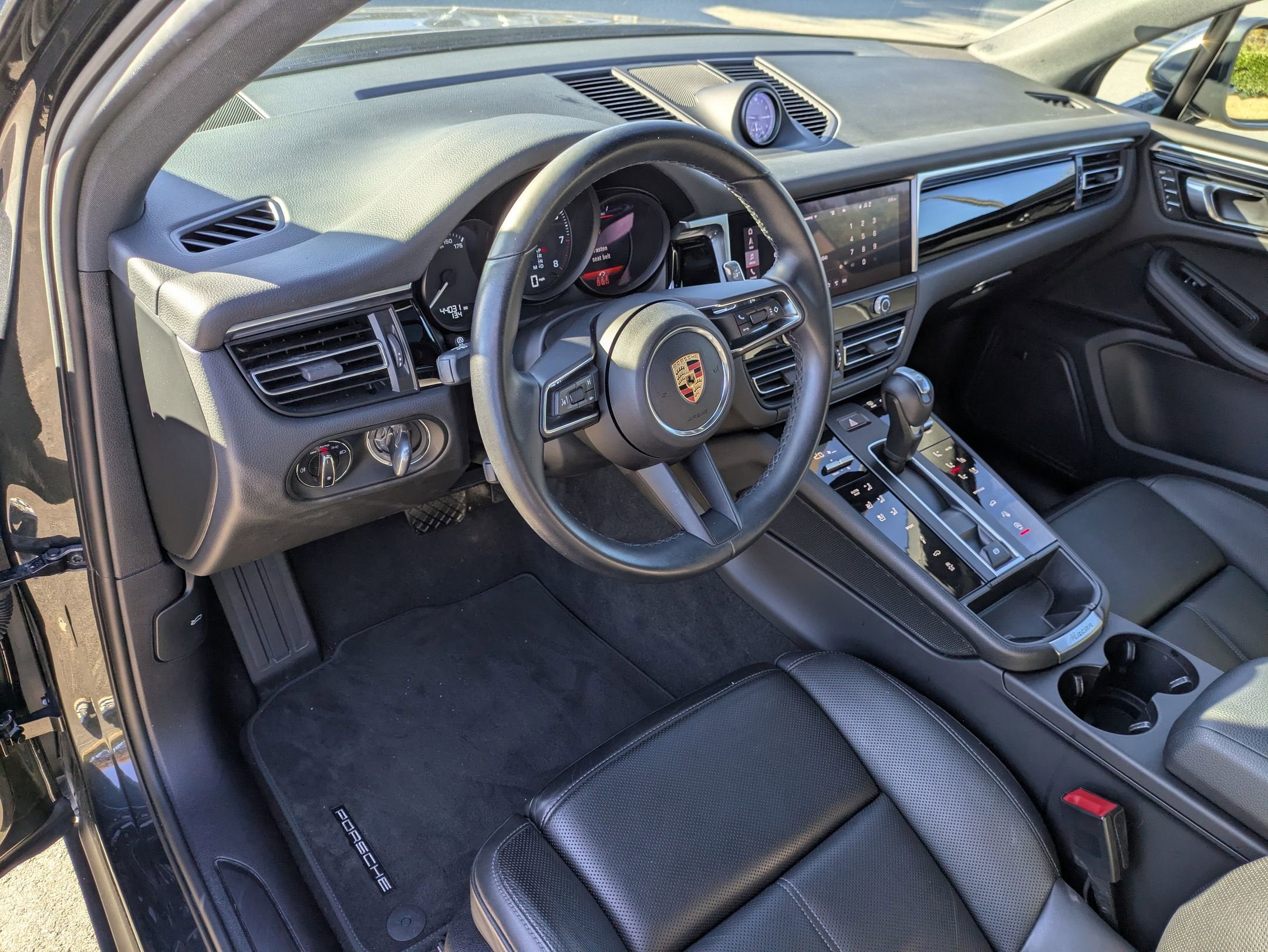 2024 Porsche Macan T