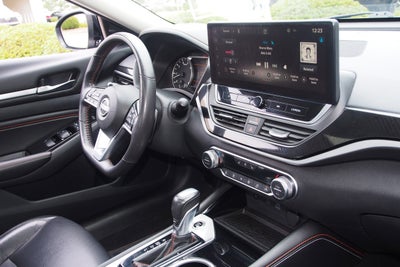 2023 Nissan Altima 2.0 SR